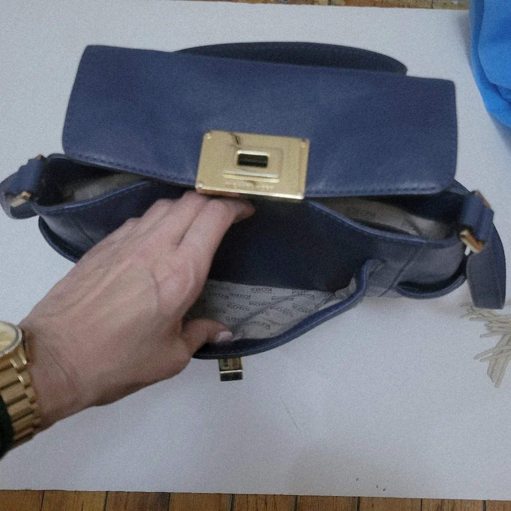Michael Kors Blue Sloan top handle satchel bag. EUC. Career Minimalist‎ Preppy